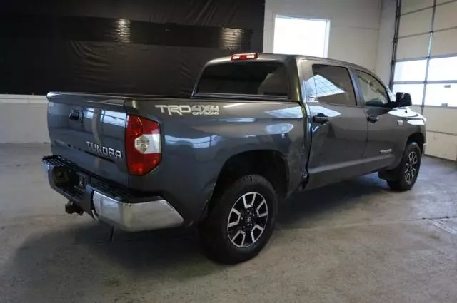 2018 Toyota Tundra Crewmax SR5