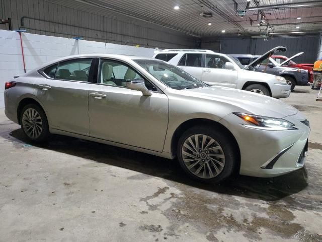 2022 Lexus ES 300H Base