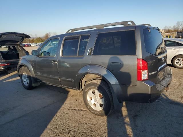 2006 Nissan Pathfinder LE