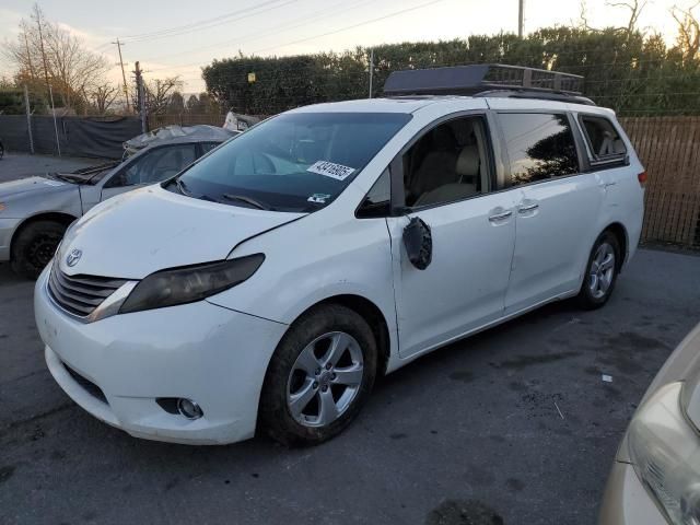 2011 Toyota Sienna XLE