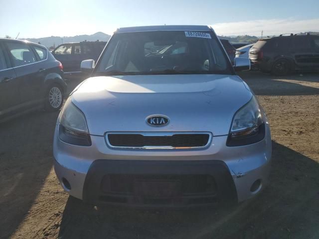 2011 KIA Soul +