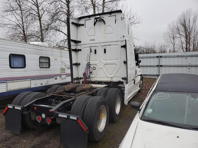 2018 Freightliner Cascadia 125