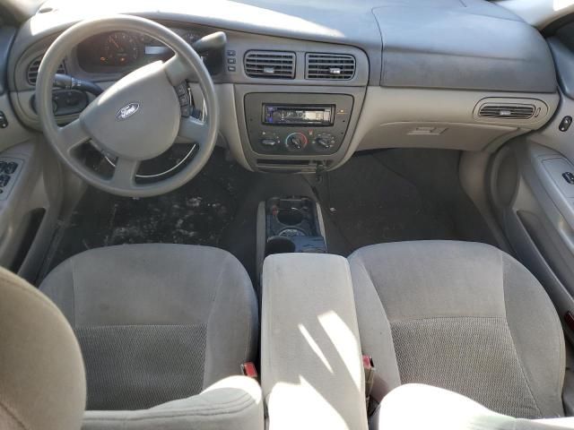 2004 Ford Taurus SE