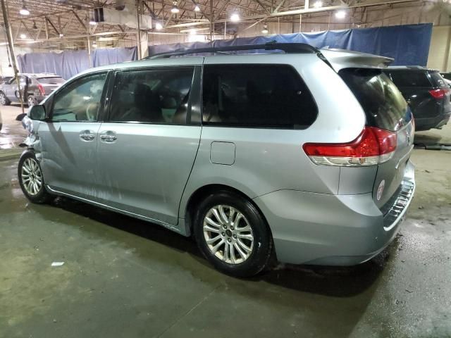 2011 Toyota Sienna XLE