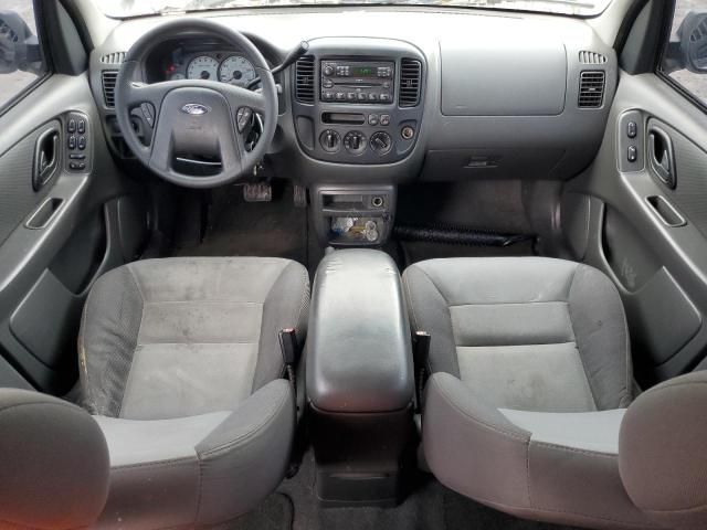 2004 Ford Escape XLS