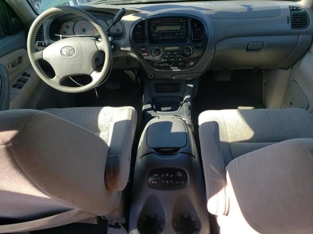 2004 Toyota Sequoia SR5