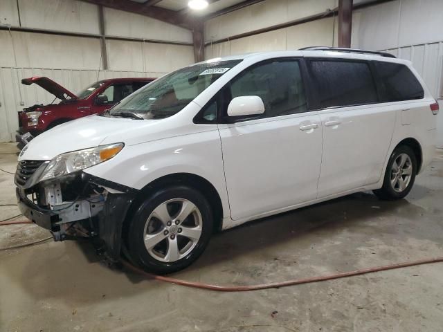 2013 Toyota Sienna LE