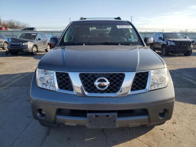 2006 Nissan Pathfinder LE