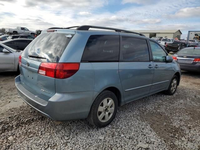 2004 Toyota Sienna XLE