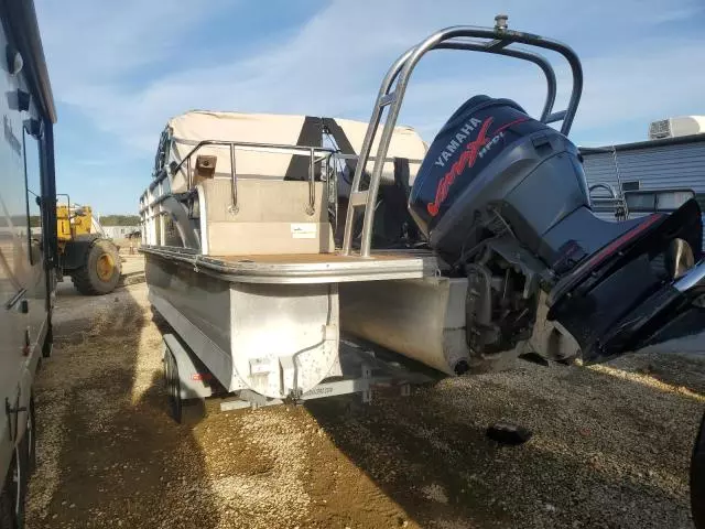 2013 Suntracker Boat With Trailer