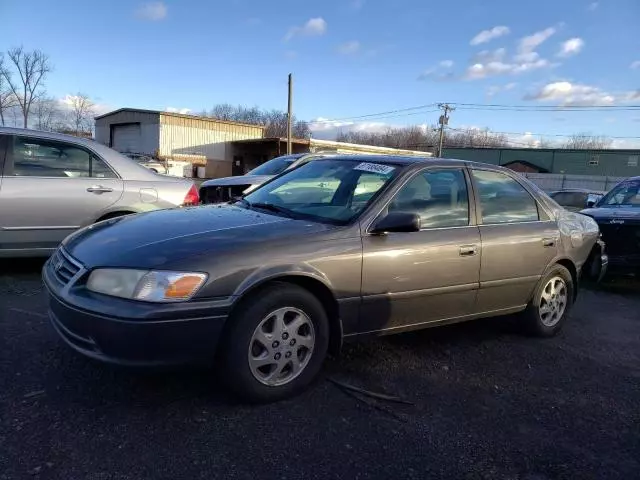 2000 Toyota Camry LE