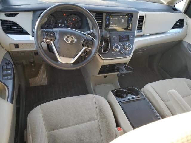 2015 Toyota Sienna LE