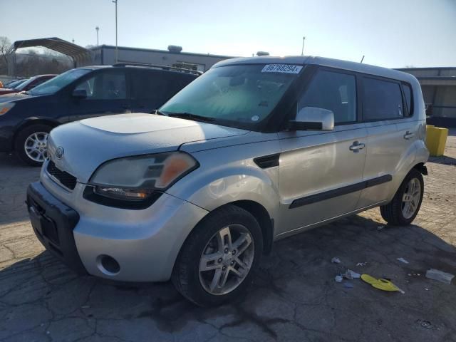 2011 KIA Soul +