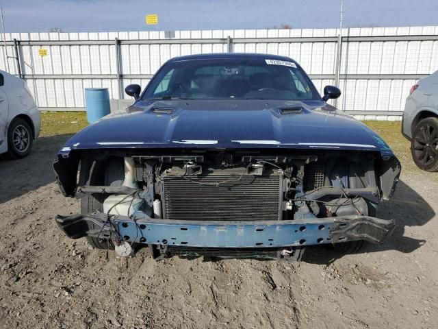 2013 Dodge Challenger SXT