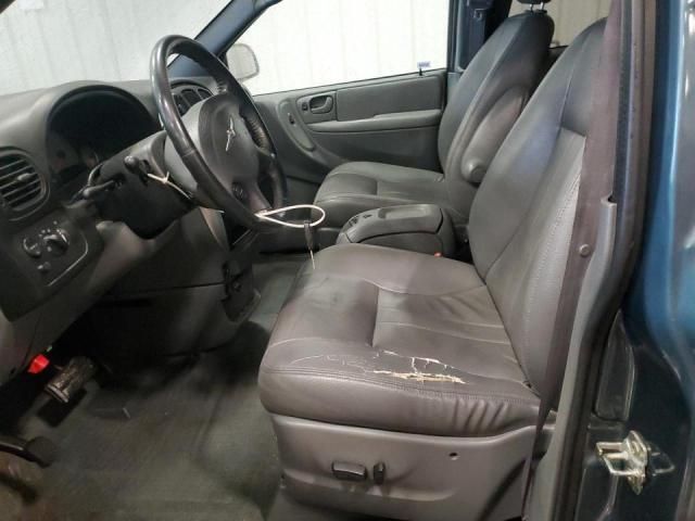 2005 Chrysler Town & Country Touring