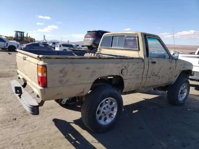 1985 Toyota Pickup RN60