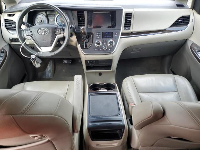 2015 Toyota Sienna XLE