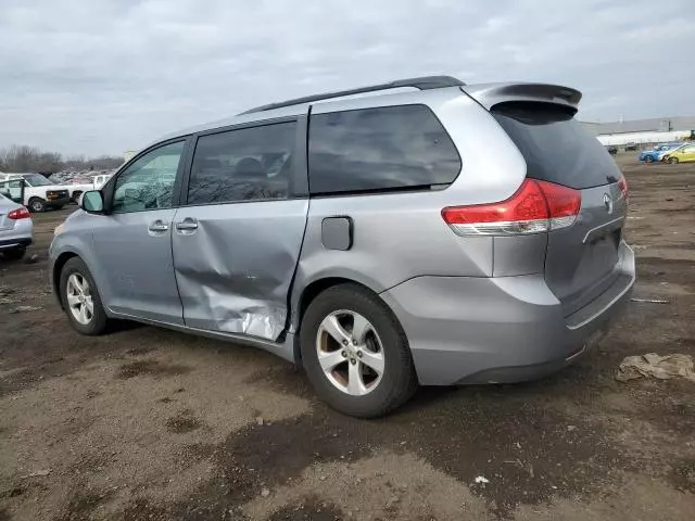 2011 Toyota Sienna LE