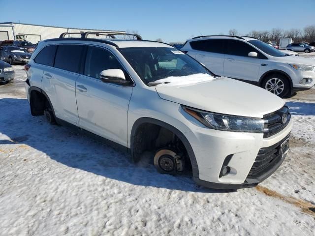 2019 Toyota Highlander SE