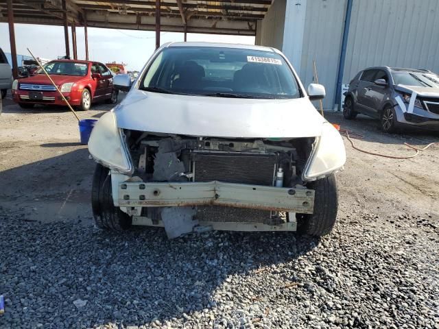 2013 Nissan Versa S