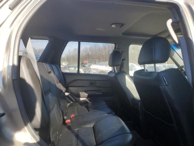 2004 Nissan Pathfinder LE