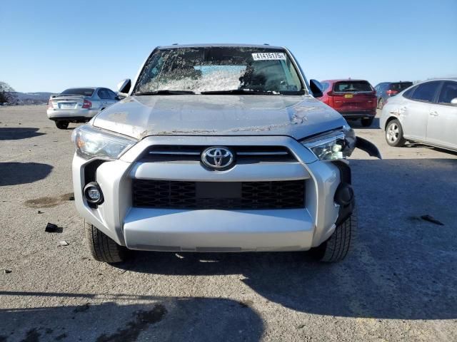 2023 Toyota 4runner SE