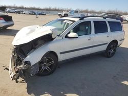 Salvage cars for sale from Copart Cleveland: 2001 Volvo V70