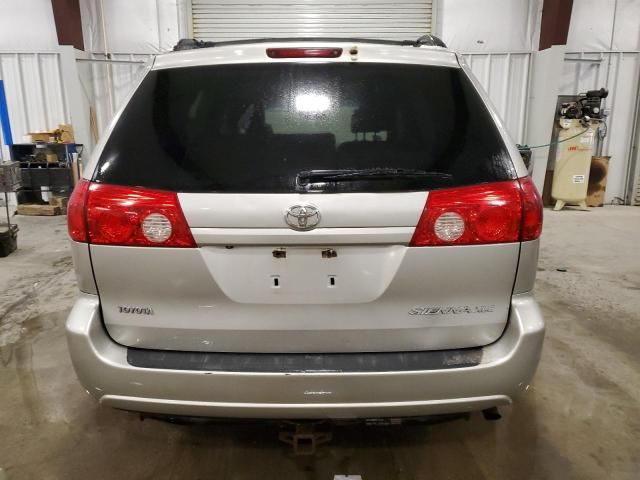 2006 Toyota Sienna XLE