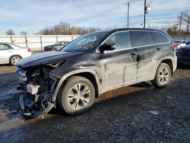 2019 Toyota Highlander LE