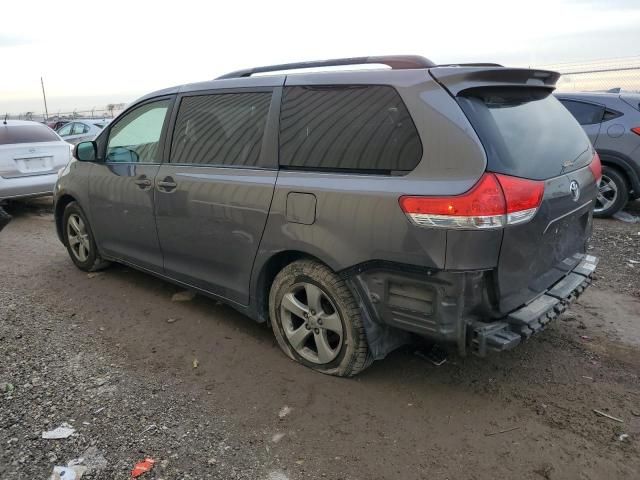 2013 Toyota Sienna LE