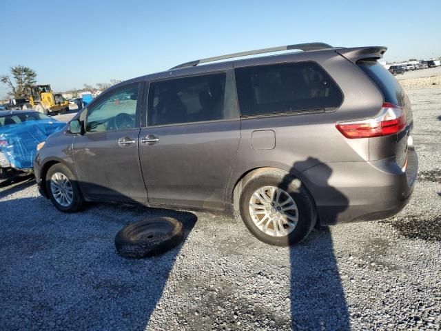 2015 Toyota Sienna XLE