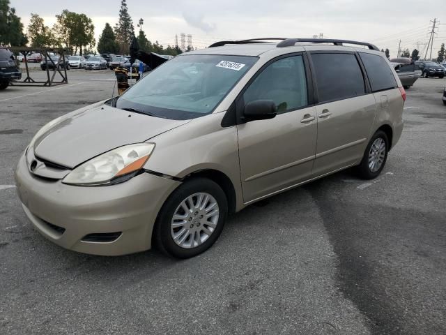 2010 Toyota Sienna CE