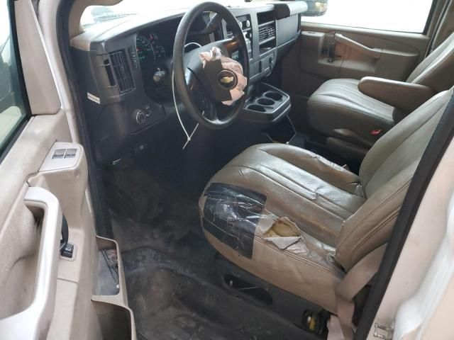 2016 Chevrolet Express G2500