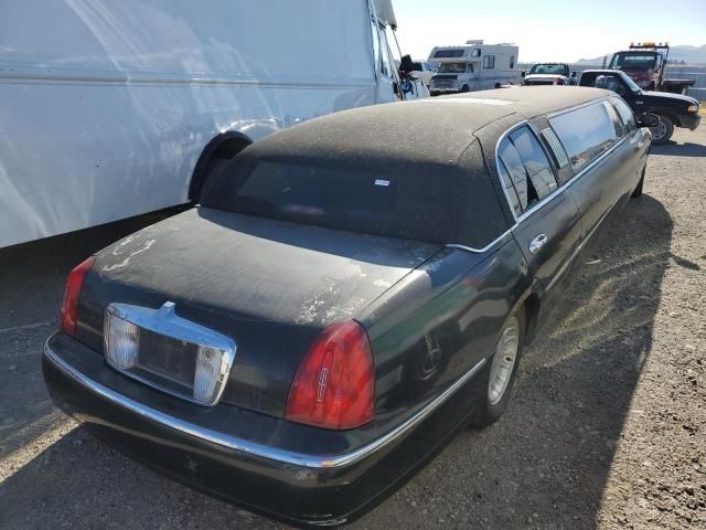 2001 Lincoln Town Car Executive