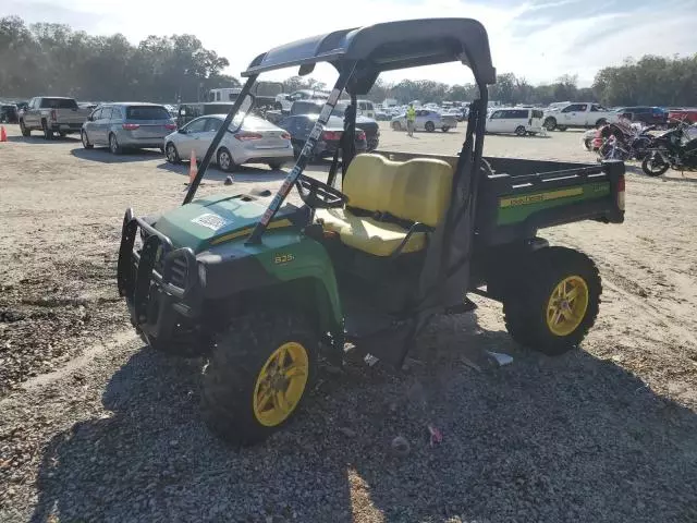 2014 John Deere 825I XUV