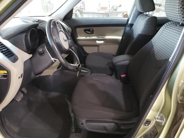 2010 KIA Soul +