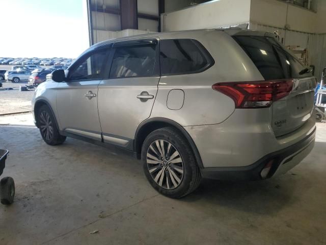 2019 Mitsubishi Outlander SE