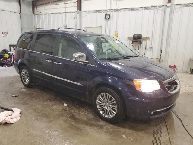 2014 Chrysler Town & Country Touring L