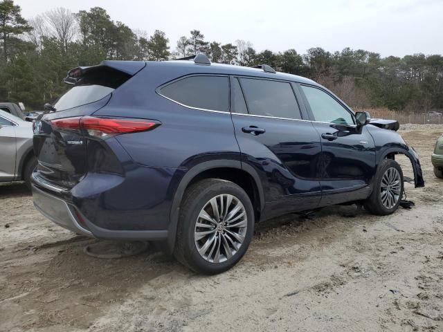 2021 Toyota Highlander Hybrid Platinum