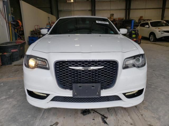 2018 Chrysler 300 S