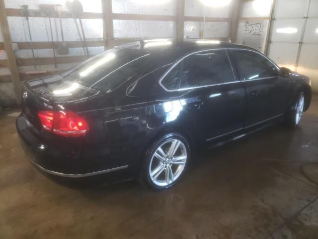 2013 Volkswagen Passat SEL