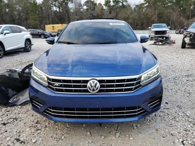 2017 Volkswagen Passat R-Line