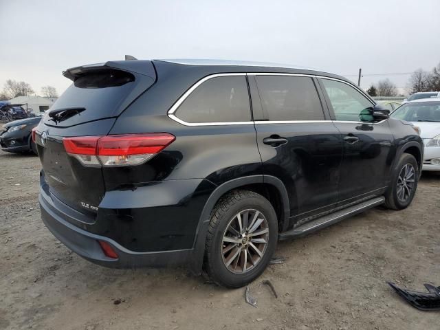 2017 Toyota Highlander SE