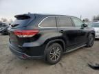 2017 Toyota Highlander SE