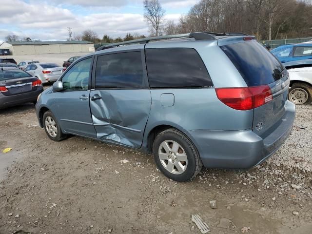 2004 Toyota Sienna XLE