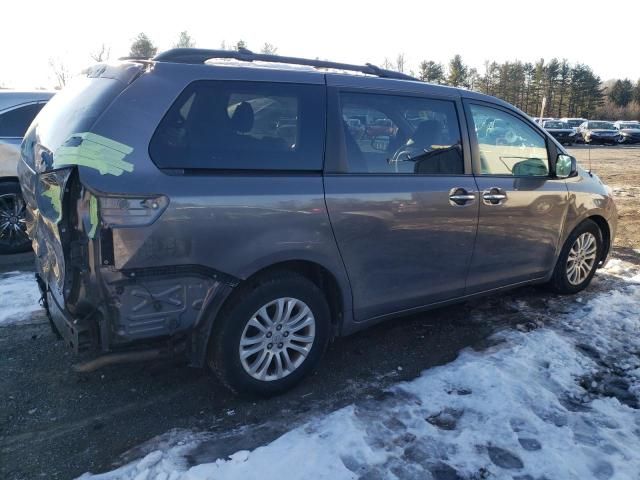 2012 Toyota Sienna XLE