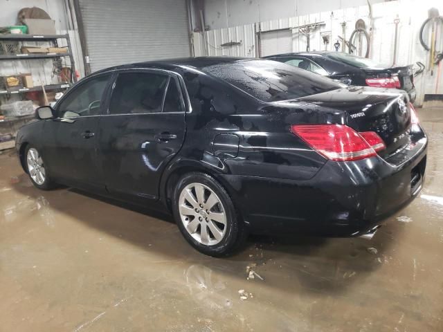 2005 Toyota Avalon XL