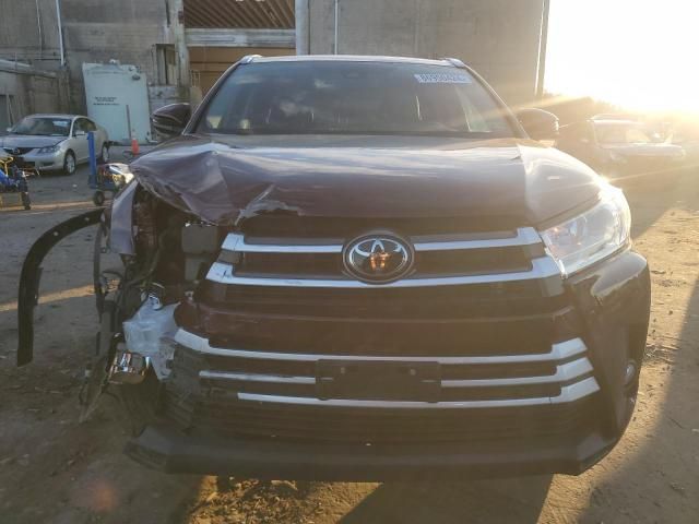 2019 Toyota Highlander SE