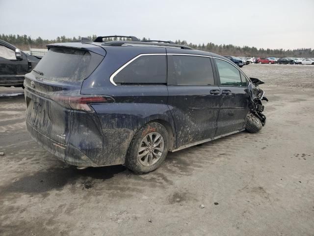 2024 Toyota Sienna LE