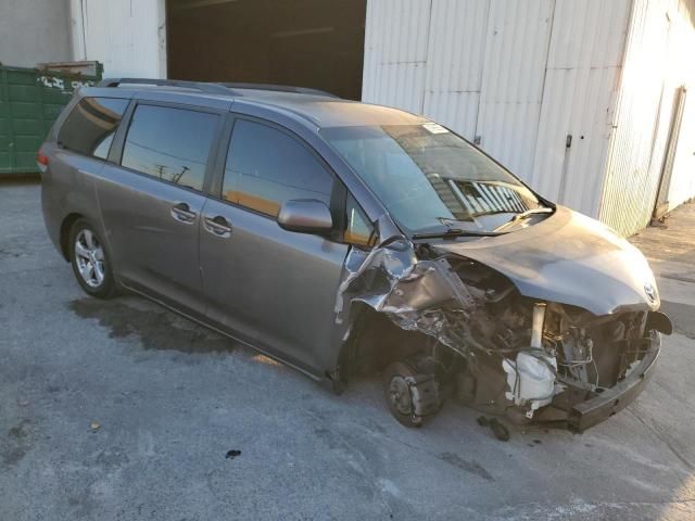 2011 Toyota Sienna LE